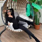 Natalia Janoszek Instagram – Let me just finish my coffee before I go on with life in 2023…☕️ Promised myself that by the end of 2022 I would visit 70 countries so I send you Happy New Year wishes all the way from Israel!:) @numa.hotel.jaffa thank you for an amazing time in @telaviv 🤍

Czy możemy przesunąć start 2023 bo ktoś tu nie może z nowym rokiem wystartować? Podsumowań u mnie nie będzie bo ich nie lubię, kojarzą mi się z końcem, a przecież nic się nie kończy. Zaczynam więc kolejny rozdział jakim jest rok 2023 ale powoli i bez pośpiechu. Tego też Wam życzę w nowym roku-spokoju, radości z małych rzeczy i uśmiechu nawet gdy chmury przysłaniają słońce. Zaraz wracam, a tymczasem, ponieważ obiecałam sobie, że do końca 2022 odwiedzę 70 państw, pozdrawiam Was noworocznie z Izraela!🌍 P.S. Jak nowy rok to i noworoczne promocje. Mam dla Was kod NataliaJ10 na który dostaniecie dodatkowe 10% zniżki na @ modivo na produkty, również te przecenione:) #newyear #israel #telaviv #modivo #ad