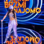 Natalia Janoszek Instagram - Are you ready to get right? @jlo in da building👀🎬@twojatwarzbrzmiznajomo @polsatofficial