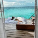 Natalia Janoszek Instagram - Woke up to this..🤍🌊 #maldives #hangnaamedhoo #paradise #island #ellaidhoo @ellaidhoomaldivesbycinnamon
