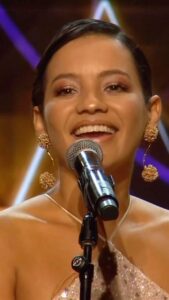 Natalia Reyes Instagram - Después de 118 días la huelga más larga en la historia de Hollywood acaba con un acuerdo sin precedentes que regula el uso de la inteligencia artificial y establece un bono por participación en streaming. La unión siempre hace la fuerza, GRACIAS al comité negociador 👏🏼 Pd. Aquí mis palabras de apoyo el domingo, todavía pueden ver los #PremiosMacondo por @hbomaxla • After 118 days, the longest strike in Hollywood history ends with an unprecedented agreement that regulates the use of AI and establishes a streaming participation bonus. Together we are always stronger, THANKS to the negotiating committee ✊🏽 P.S. Here are my words of support last Sunday, you can still see the #PremiosMacondo on @streamonmax #PremiosMacondo2023 #NataliaFromColombia #SagAftraStrong #PremiosMacondoTNT