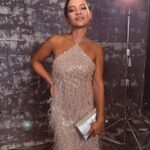 Natalia Reyes Instagram - Una noche para tejer comunidad y fortalecer nuestro cine colombiano 🎬 #PremiosMacondo2023 No se pierdan a Isla viendo a mamá por tv 💘 @academiacolcine Fotos tomadas por @delvecchio21 con iPhone 15 ProMax Vestida de @estefaniaofficial_ @emidiaz.co / @stdomofficial Styling 💫 @creativesincraft @carmelanyc Maquillaje @kelly_uribe #ShotOnIphone @avacomspr • A night to weave our community and strengthen Colombian cinema 🎬 #PremiosMacondo Don’t miss Isla seeing mama on tv @academiacolcine #NataliaFromColombia #NataliaReyes #PremiosMacondoTNT