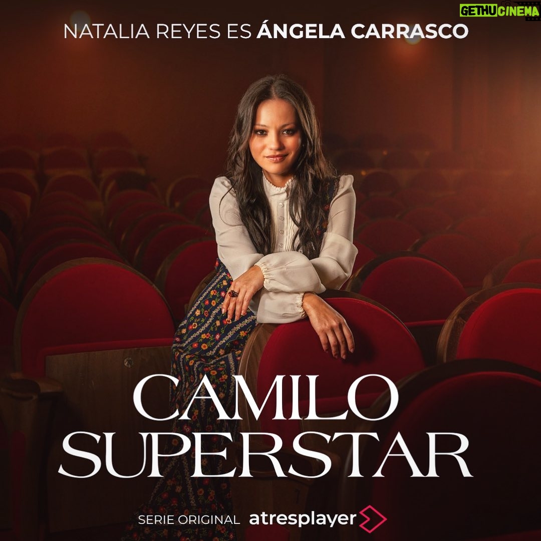 Natalia Reyes Instagram - Estrenamos HOY en España nuestra miniserie #CamiloSuperstar por @atresplayer, 4 capítulos maravillosos donde contamos la odisea de #CamiloSesto por montar el musical Jesucristo Superstar en la España franquista de los 70’s. Tuve el reto de interpretar a Ángela Carrasco / María Magdalena y sus canciones, solo les digo que @alejandrojato los va a dejar con al boca abierta 😮 • TODAY we premiere our miniseries #CamiloSuperstar on @atresmediacom by @buendiaestudios 🇪🇸, 4 wonderful chapters where we tell #CamiloSesto’s odyssey to bring the musical Jesus Christ Superstar to Franco’s Spain in the 70’s. I had the challenge of playing #ÁngelaCarrasco / María Magdalena and her songs, I’m just telling you that @alejandrojato is going to leave you with your mouths open 😮