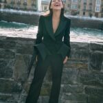 Natalia Reyes Instagram – Que vivan los fotógrafos que nos hacen reír en vez de decirnos ‘ahora ríete’ 🫶🏼 @andresgarlujan 

Eskerrik Asko Donosti ❤️ @sansebastianfes 

•

Long live the photographers who make us laugh instead of saying ‘now.. laugh’ 

Thank you San Sebastian.

@_freddyalonso @moschino @jimmychoo @goldandrosesjoyas 

#NataliaFromColombia #SanSebastian #Donostia #SSFF