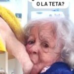 Natalia Reyes Instagram - 1. ‘TODAVÍA LE DAS TETA?’ Sí! 2. Lo que la gente se imagina cuando hace la pregunta 🤔 3. Mi respuesta: A quién le importaa?🕺 Ánimo mamás, que nadie distinto a ti y tu bebé marquen esta decisión, lactar a nuestras crías no nos hace mejores ni peores madres, cada proceso es ÚNICO y lo que es absurdo es que muchas mujeres dejen de lactar a sus hijos por PRESIÓN SOCIAL 😤 Que viva la teta (•)(•) Foto de @soficienta #ConsejosNoPedidosParaMamás • 1. 'ARE YOU STILL BREASTFEEDING?' Yes! 2. What people imagine when they ask that 🤔 3. My answer: Who cares? 🕺 Cheer up moms, let no one other than yourself and your baby make this decision, breastfeeding our babies doesn’t make us better or worse mothers, each process is UNIQUE and what is absurd is that many women stop breastfeeding their children due to SOCIAL PRESSURE 😤 Long live our breast (•)(•) Photo by @soficienta #UnsolicitedAdviceForMoms