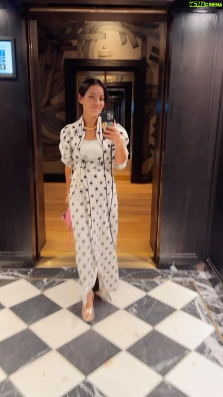Natalia Reyes Instagram - Dos días increíbles en un país que siempre me recibe con mucho amor 🇲🇽 GRACIAS @decididas.summit por dejarme inspirar por mujeres tan CHINGONAS 💫 Nos vemos pronto CDMX.. • Two incredible days in a country that always welcomes me with love ❤️ THANKS @somosdecididas for all the inspiration 💫 See you soon Mexico City #SomosDecididas #NataliaFromColombia #GenderEquality #MexicoCity