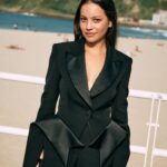 Natalia Reyes Instagram – 🤵🏻‍♀️   🏝️ 

🖤 @moschino @goldandrosesjoyas via @_freddyalonso 

📸 @andresgarlujan 
💄 @natalia_natalita @armanibeauty 

@sansebastianfes