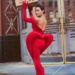 Natalia Reyes Instagram – ❤️❤️❤️❤️

Nueva historia desde Nueva York para @m__milenio gracias a mi adorada @sarahgorereeves (editora en jefe, estilista TOP y ser humano increíble)

 Fotos @bymatallana 🇨🇴
 Vestido @quine_li_
 Tacones @louboutinworld
 Joyas @jenniferfisherjewelry
 Maquillaje @vicky_steckel
 Peinado @michaelthomaslollo
 Asistentes de estilismo @fridagarccia @lorenadominguezv

•

New story from New York for @m__milenio thanks to my beloved @sarahgorereeves (editor in chief, TOP stylist and incredible human being)

  Photos @bymatallana 🇨🇴
 Dress @quine_li_
  Shoes @louboutinworld 
  Jewelry @jenniferfisherjewelry
  Makeup @vicky_steckel
  Hairstyle @michaelthomaslollo
  Styling assistants @fridagarccia @lorenadominguezv

#MdeMilenio #MrevistaDeMilenio #Covergirl #NataliaFromColombia #Editorial #NewYork #Mvoices