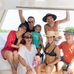 Natalia Reyes Instagram - Yo no puedo dejar de mirar a Isla y sorprenderme con lo alucinante que es la vida, ver un ser humano aprender de cero TODO, ver nuestro instinto en su máximo esplendor es un proceso realmente mágico. Aquí la familia, el refugio, no puedo estar más agradecida por el amor, el apoyo incondicional, por ser reflejo, ser maestr@s y por la crianza compartida. Mi amigo @imaginesharks nos tomó estas fotos que atesoro con toda mi alma ⛵️ @juanpssv @navegacolombia • I can’t stop looking at Isla and being surprised by how amazing life is, seeing a human being learn EVERYTHING from scratch, seeing our instinct at its maximum splendor is a truly magical process. Here the family, the refuge, I couldn’t be more grateful for the love, the unconditional support, for being a reflection, for being teachers and for the shared parenting. My friend @imaginesharks took these photos of us that I treasure with all my soul ⛵️ @juanpssv @navegacolombia #family #Sailing