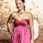 Natalia Reyes Instagram – #TBT a @premios_platino en Madrid y estas fotos del gran @valero_rioja 

Vestido @alitzagarciar via @barriolatino.oficial 
Styling @juanita_zuluaga 
Joyas @bypaulamendoza 
Make up & hair @pao_makeup @chanel.beauty @maria_tattaglia

💫 @mesalafilms @mesalapress @mclmanager 

•

#TBT TO @premios_platino in Madrid and these photos by the amazing @valero_rioja 💥 

#PremiosPlatino #10PLATINO #NataliaFromColombia #VistetedeColombia