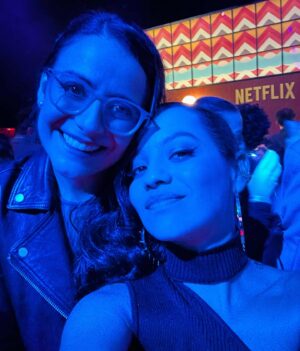 Natalia Reyes Instagram - ‘Una mujer con sustancia’ 
Querida @sofiavergara: tu autenticidad puede hacer TODO posible, eres una berraca, no se pierdan el 25 de enero #Griselda💥 

Gracias @jorgemalave por la arrodillada 📷 😂, a @elauribe por el maquillaje y la línea 🖊️ más PRO ever y @baobab por un vestido wow

Cracks ⚡️ @ericnewmanofficial @luisbalaguer 

•

‘A woman of substance’
Dear @sofiavergara: your authenticity can make ANYTHING possible, you are a trooper, don’t miss #Griselda on @netflix Jan 25th💥

#NataliaFromColombia #ColombiansDoItBetter #EnElDelia #SofíaVergara