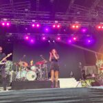 Natalie Imbruglia Instagram - Such a great show last night at @trentham.live … and @ollymurs you were AMAZING! Styling @fredericalovellpank 💗🌈🦋🌻