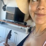 Natalie Pérez Instagram - 5 dias en el mar