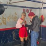 Natalie Pérez Instagram – #TQT 🥊
Me armé y me desarmé mil veces  para compartirla con ustedes.
Hoy la cantamos por primera vez en La Plata 🫶🏻

Gracias a todas las personas que fueron parte!

@marianooterook 
@benja.lb 
@pacoamenabar 
@insignoestudio 
@leoncuye 
@denkemelmajer 
@secndly 
@jaz.garciahaymes 
@emiherbst 
@lucasmorlan 
@encasajogging.siempre 
@j.beccaglia 
@camilaskiarski 
@sofiskinner 
@jacintacuberos 
@maguret 
@c.h.a.m.e.r.a 
@cocaahumada 
@caneepp 
@stluky 
@corlanation 
@thomblason 
@lopezdecarlomf 
Juan Jesús Barrios
Luis Daniel Aguilar