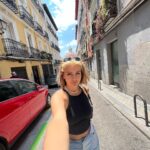 Natalie Pérez Instagram - Holi 🇪🇸🚀🦋