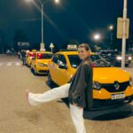 Natalie Pérez Instagram - cerca del vino lejos de vos = esta todo bien pero te extraño