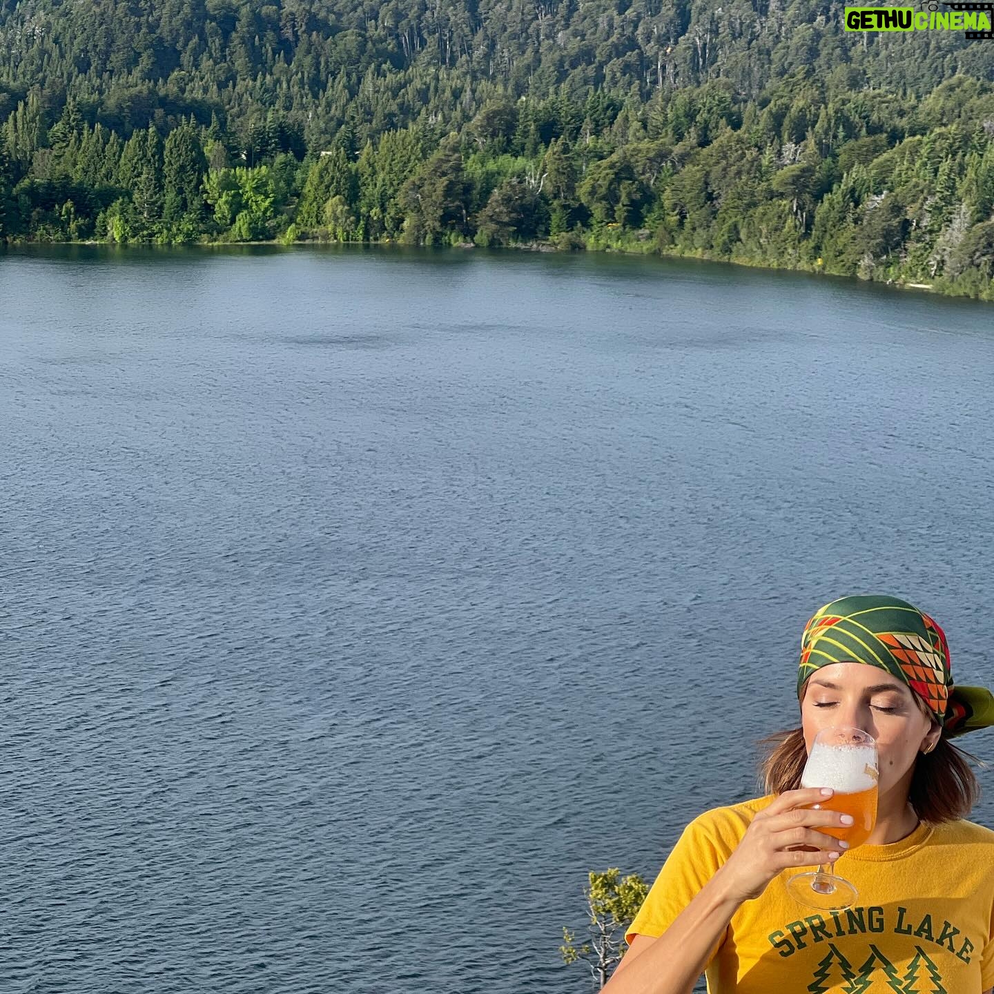 Natalie Pérez Instagram - Frio frio como el agua del huapi