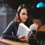 Natalie Portman Instagram – As we close the latest chapter of the #DiorBookTote Club, enjoy a last literary wander with Dior Ambassador @NataliePortman. In her #DiorSS24 bag imagined by @MariaGraziaChiuri, find the inspiring ‘Hope in the Dark: Untold Histories, Wild Possibilities’, by Rebecca Solnit, and the captivating ‘On Photography’, by Susan Sontag.
© @MarionBerrin