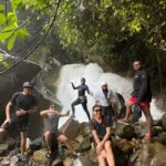 Natalie Sarah Instagram - Mendadak Curug 😄🙌🏻😎 Hehehe - #healing #curug #treking #friends #fun #love #squad