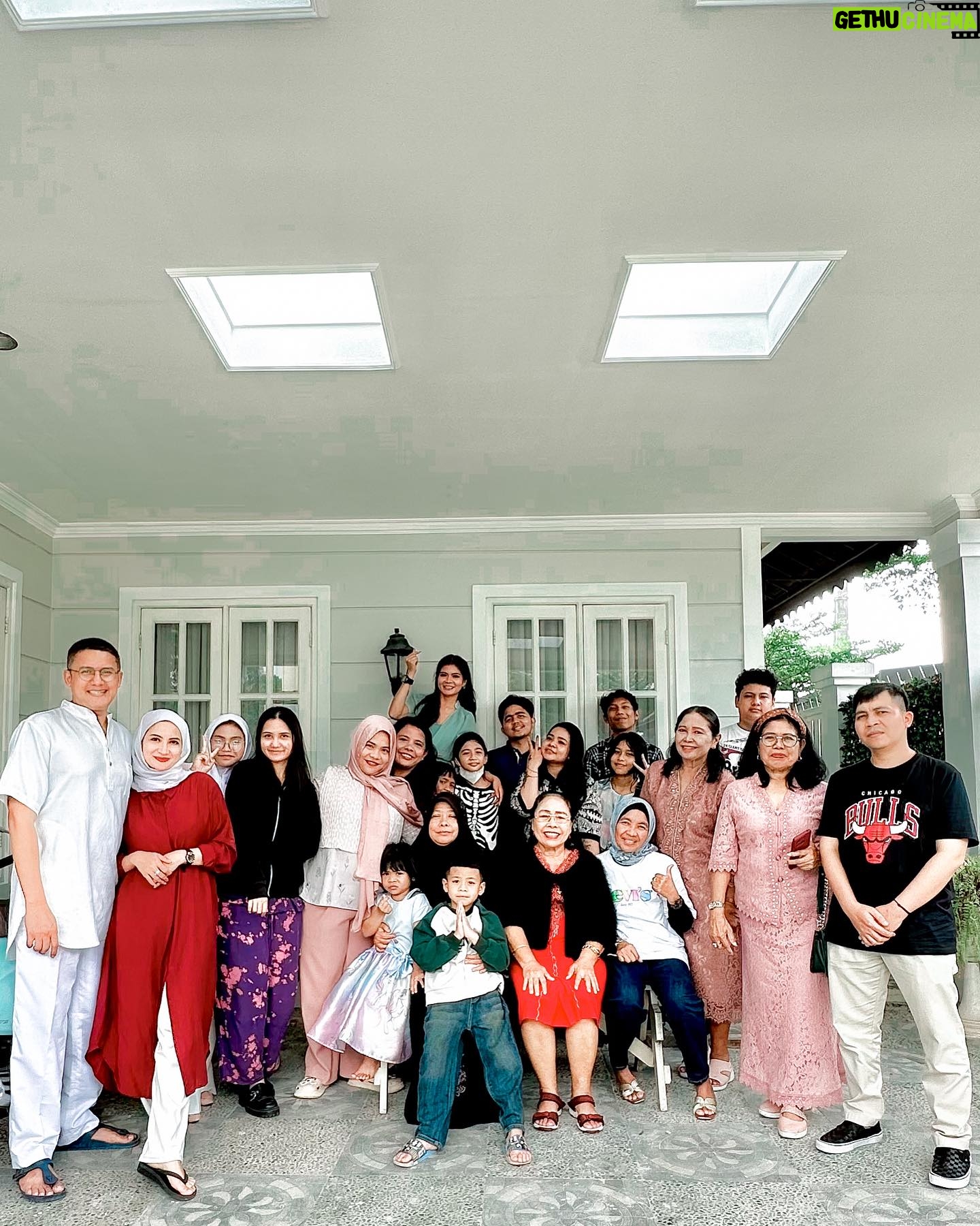 Natalie Sarah Instagram - Eid Mubarak ! May this Eid bring joy, peace, and prosperity to you and your family. Wishing you a blessed Eid filled with love, laughter, and delicious feasts! 💜💜 #familygoals