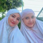 Natalie Sarah Instagram - With my Bestie 😅😁 yg Se Umuran 🤭😆🤣 - #masyaallahtabarakallah #love #momanddaughter #eidmubarak