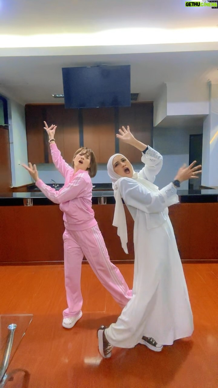 Natalie Sarah Instagram - Si ukhti & si uget 😂 senggol ba*ok