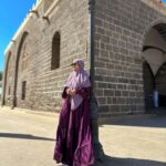 Natalie Sarah Instagram – Saat ALLAH belum mengizinkan kita meraih apa yang kita Mau , Berarti kita Harus mensyukuri apa yang kita punya💜 
gitu Nat Sar .. Sabar aja yah 😊😄 #selfreminder 
–
#masyaallahtabarakallah #masjidghamamah #madina #bismillah #allahummashollialasayyidinamuhammadwaalaalisayyidinamuhammad