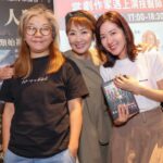 Natalie Tong Instagram - 當劇作家遇上演技醫師 🎬🎬🎬 這堂課真的很棒 錯過了不要緊 5月19日 我嘅家庭醫生 👩🏻‍⚕️🤭🤭 有免費睇症 時間地點你哋自己去睇吓啦 #後面兩位同學對鏡頭敏感度非常高 #NT