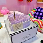 Natalie Tong Instagram - Good times and crazy friends make the best memories 🧶🧶🧶🎂🥂🎂🍰🧶🧶 Thank you 細心安排 Rosewood 心型Natalie cake 😘😘 @joyhohohohoho #第一次收咁大支玫瑰 #大人都有屬於自己的party #一邊織一邊食蛋糕 #NT @happyyarn_kimbee