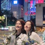 Natalie Tong Instagram - 生日特別節目 五月天遙距演唱會 🥳🥳🥳 #NT