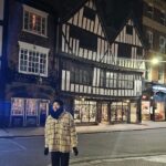 Natalie Tong Instagram - 又是一個我喜歡的電影場景 🦉🦉🦉🦉🦉 #英國邊忽好 #喜歡york這城市 #london #NT