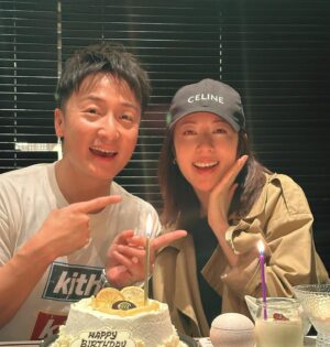Natalie Tong Instagram - 🩵53🩵
Full of love