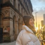 Natalie Tong Instagram - 呢一張我地係追住個日落嚟影 今集「英國邊忽好」我地就追住班重口味 哎，唔係，係重口音嘅英國男孩🤭 #NT