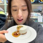 Natalie Tong Instagram - 係東京搵素食 發現原來只係近在咫尺 銀座都已經有兩間好正 然後再勾起一D好變態嘅回憶 🫠🫠🫠🫣 我講唔出口 你哋自己睇啦 😆😆😆 圖四 係一間居酒屋 有離婚menu 😂😂 係老闆娘 自己嘅故事 再加一個靚仔侍應 佢係我暫時唯一一個 係日本見過真係靚仔嘅靚仔 🤭🤭🤭 #絲打去旅行 #NT