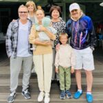 Natalya Podolskaya Instagram - Дорогой наш Петрович , наш папа !!! С Днем Рождения ❤️. Желаю только хороших новостей , богатырского здоровья, красивого футбола и окрыляющей музыки ! В нашей семье именно Вы отвечаете за самые смешные истории и чувство юмора с серьезным лицом ( мой любимый вариант) . Живя с Вашим сыном почти 20 лет могу сказать, что это передается по наследству 👌. Надеюсь и внукам достанется 🙏🏻. Мы Вас очень любим, нежный , трепетный и заботливый папа и дедушка! С Вашим днем ❤️