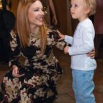 Natalya Podolskaya Instagram - В этом году так получилось, что отмечали день рождения Вани 4 раза !!!! И на этот раз - с любимыми бабушками , дедушкой и крестными -всей нашей семьей ! За веселье как всегда отвечали наши неизменные , лучшие в своем деле @lobacheva_project 🤍. Вечеринка с Джетом из Супер Крыльев Ване понравилась ! А наших взрослых детей прекрасно занимал «взрослый» аниматор 👌. Задували свечи на самом вкусном торте от @olga_lakomka . Спасибо за праздник ❤️