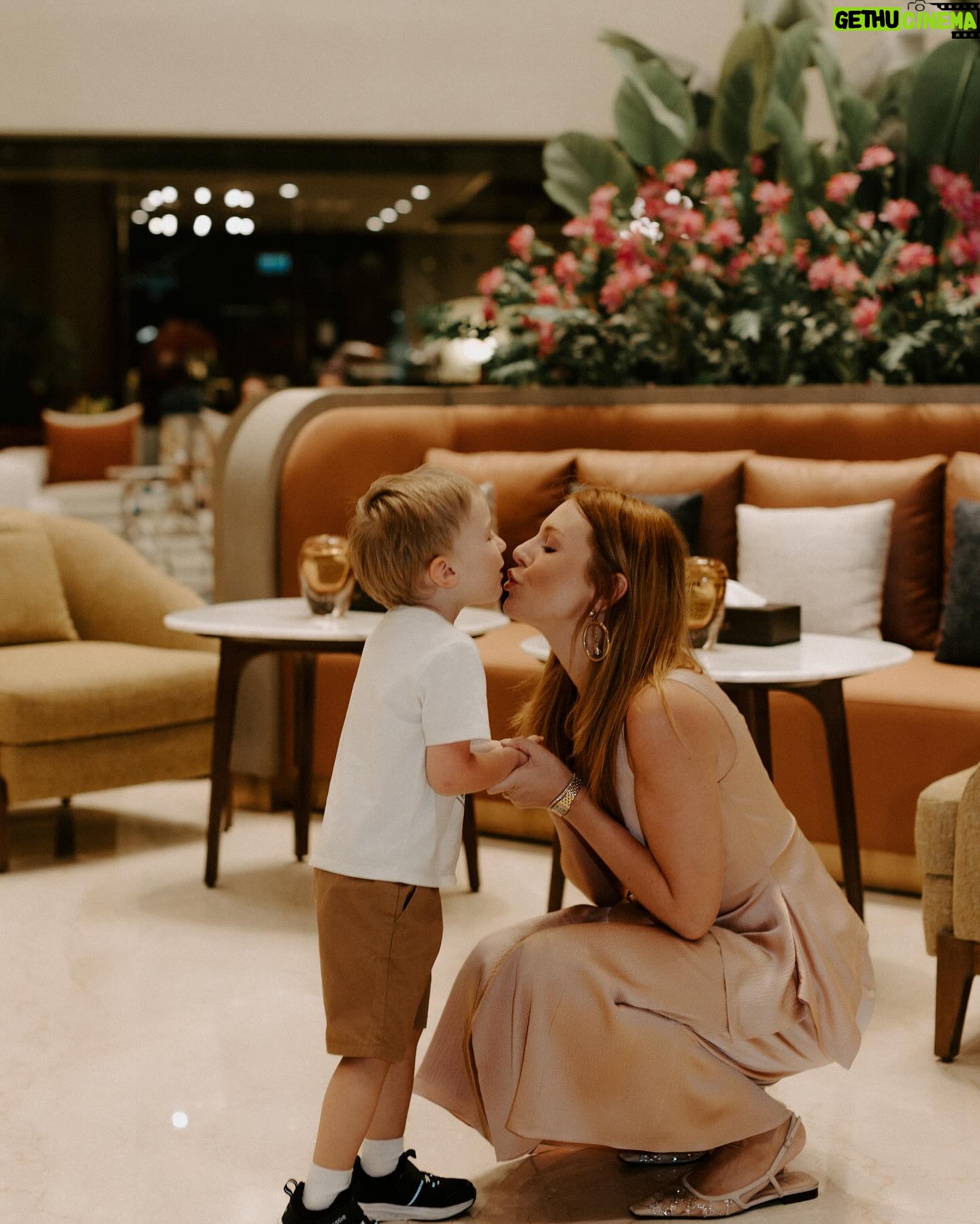 Natalya Podolskaya Instagram - Спасибо большое @rixosradamis за невероятные дни , впечатления и эмоции ❤️ И спасибо большое @irynamaritan за чудесные фотографии, сделанные просто за 5 минут 👍🏻. И спасибо моей подруге @karinazvereva_travel за организацию путешествия 🤍