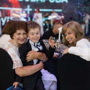 Natalya Podolskaya Instagram - Сегодня День Рождения у лучшей свекрови на свете , у нашей мамочки Лены ! Эта женщина - самый большой жизнерадостный оптимист , которого я знаю ! Всегда с хорошим настроением, с улыбкой и с добротой для каждого ! Любуюсь , восхищаюсь, дорожу и люблю , наша любимая ! Здоооорооооовьяяяяя на долгие годы 🫶