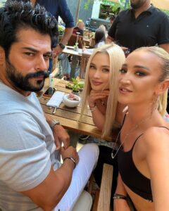 Natalya Rudova Instagram - Девчонки , я знаю , вам понравится 😜 Красавчик @burakozcivit