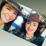 Natasha Klauss Instagram - Ella es mi hermana Tatiana , la mayor de 3 que somos ✨y a la que le toco la dura tarea de ser hermana - mama cuando apenas tenía 13 años ☺️ y muy bien que la hizo 😜 Hoy a la distancia celebro tu vida ! , deseo salud , amor , prosperidad y todo lo bello que te mereces ☀️ Gracias por ser mi hermana , cuidarme y deseo que cumplas muchos más❤️❤️❤️❤️love love love you Happy b day @tatianamaria76