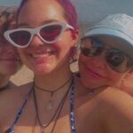 Natasha Klauss Instagram - Si alguna vez te haz sentido frustrada por no darle a tus hijos algo material , o tal vez porque en tu presente no haz podido construir futuro para dejarles a ellos … déjame decirte que yo también me he sentido así !!!!, pero sabes que ? , cuando veo que mis hijas no son mesquinas , tramposas , habladoras de los demás . Cuando veo que aunque se equivoquen , saben pedir perdón ! Cuando veo que reconocen sus errores, a pesar de tener miles de equivocaciones son capaces de transformarse…. Cuando veo todo esto y más , Ahi digo … no joda esta es la mejor herencia que les puedo dejar ❤️💪 Los valores y principios no se negocian , así que enfócate en darle ejemplo a tus hijos para que sean seres humanos que construyan y no que destruyan ❤️ Las amo #hijas #isabel y #paloma ❤️
