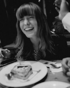 Natasha Klauss Instagram - Y los cumpliste muy feliz … te amo #paloma ❤️
La canción lo dice todo …
Gracias @ricardodiazphotographer por capturar este día tan especial en tu lente ❤️🙏
Faltaste tú mi @alanaranjar pero estabas ahí con nosotros ❤️
@cao.jorge @aecardenas_ @marcelalucasn y todos los que nos acompañaron esa noche en @storiadamoreco ❤️