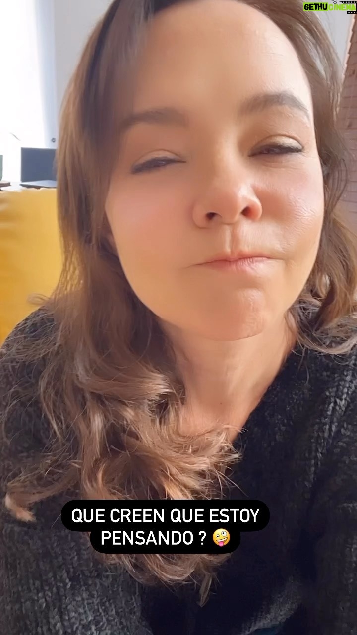Natasha Klauss Instagram - En este momento β¦. π₯°π₯° feliz #miercoles #misamores Les prometo que luego les cuento que estoy pensando β¦ π Los leoππ»π₯°