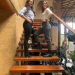 Natasha Klauss Instagram - Momentos 🥰❤️🙏 #pasiondegavilanes2 #tbt Besos a todos mis compañeros 🧡 los extraño 🌟 @telemundo @netflixlat Y pronto por @caracoltv 😀 Feliz #jueves #misamores