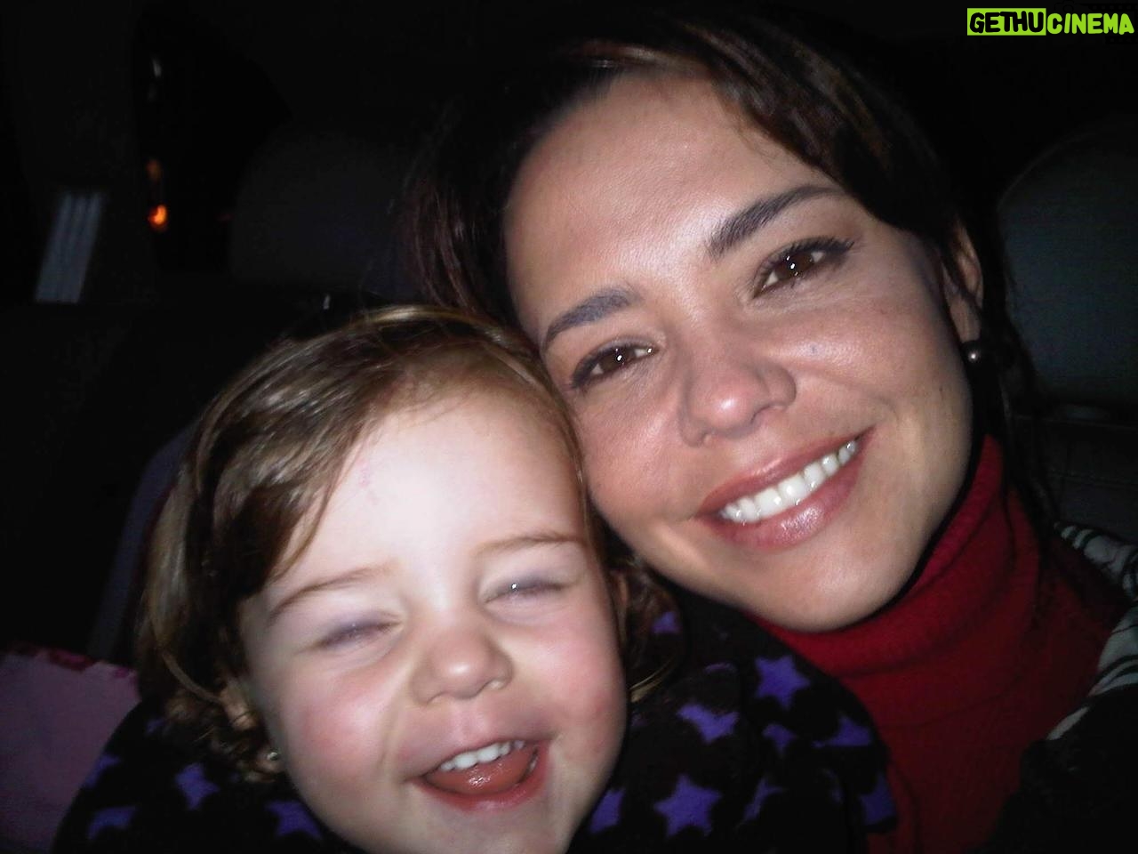 Natasha Klauss Instagram - Mi #tbt de hoy es lo máximo para mi 🥰🥰❤️ Mi bella hija paloma a sus 4 añitos Te amo ❤️😘 Feliz día #misanores