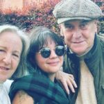 Natasha Klauss Instagram - Ayer domingo fue un día muy especial pues le hicimos a #isabel mi hija una despedida con toda la familia para su próximo paso en la vida , irse tras sus sueños a tierras lejanas♥️ Gracias 🙏familia y amigos por estar en estos momentos por tantos años ❤️ y hoy quiero compartirlos con ustedes mi hermosa comunidad y familia de Instagram 💋 Feliz inicio de semana #misamores @marcelalucasn @aecardenas_ @cao.jorge @_.manuela.valencia._