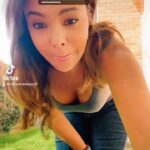 Natasha Klauss Instagram – Y se vino el viernes con #rocknroll 😜
Ame este tutorial ! Y a mi modo de ritmo costeño 😀 lo logré !
Lo pruebas ? A dúo conmigo ? 👍
Feliz #viernes #misamores