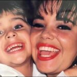 Natasha Klauss Instagram - Que mejor homenaje para ti mi @soytatianaklauss que enaltecer tu cumpleaños con tu hermosa voz de esta canción maravillosa #losientoenmi Tú tía tacha te ama y le doy gracias a Dios por tener la mejor sobrina del mundo ! La mejor mama , la mejor hija l, la mejor profesional ! Que está vuelta al sol te traiga todo lo que desees y más ❤️❤️❤️ Love you ❤️