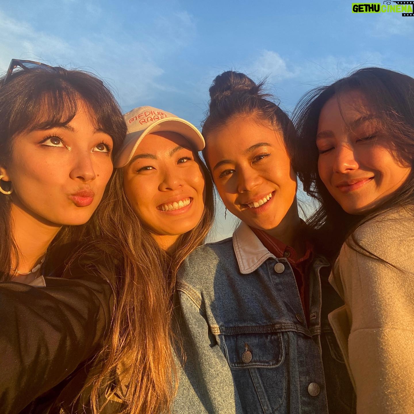 Natasha Liu Bordizzo Instagram - How’dIGetSoLucky.zip 💛