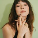 Natasha Liu Bordizzo Instagram – GOLD GALA ready with @Cartier 🤝✨✨ thank you @goldhouseco for a wonderful evening. 

Styled by: @thomascarterphillips 
MU: @emilychengmakeup 
Hair: @grahamnation 
Photographed by @cibellelevi