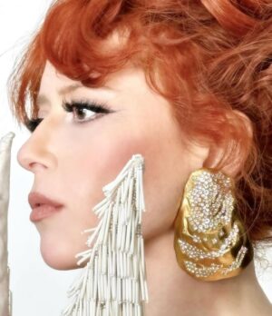 Natasha Lyonne Instagram - 🐚@danielroseberry @schiaparelli 🐚